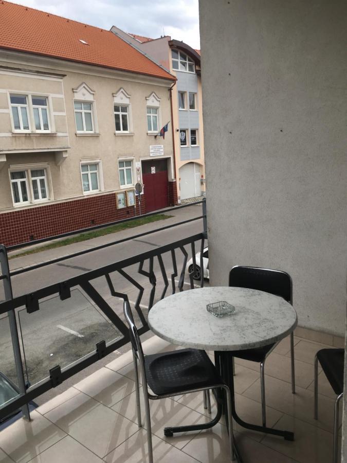Konde Apartments B Dunajská Streda Exterior foto